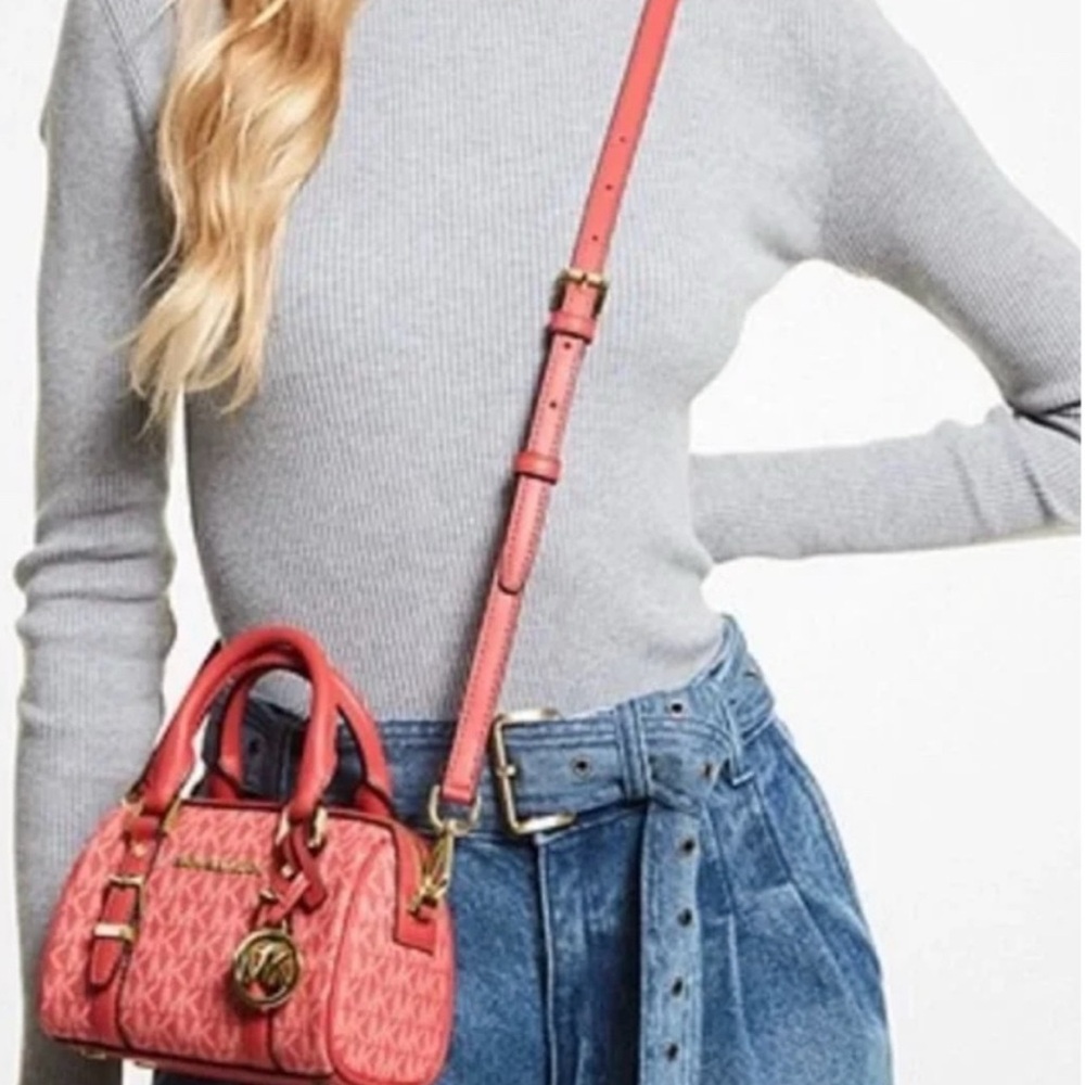 Michael Kors (NWOT)Bedford Extra-Small Duffle Crossbody - Picture 8 of 8